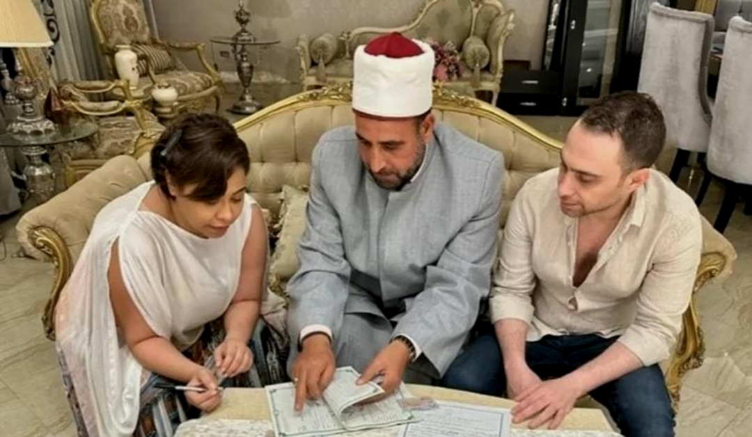 من جديد .. شيرين عبد الوهاب تعلن عودتها لحسام حبيب
