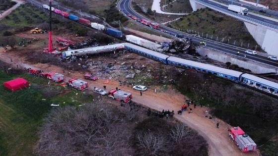 صدامات عنيفة في أثينا بين الشرطة والمتظاهرين إحتجاجا على حادث القطار