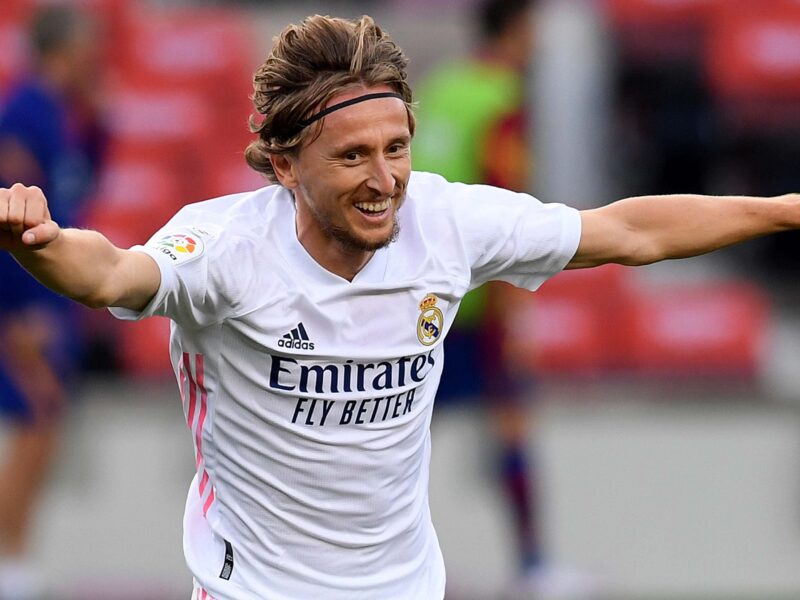 ريال مدريد يحسم مصير لوكا مودريتش مع النادي رسميا