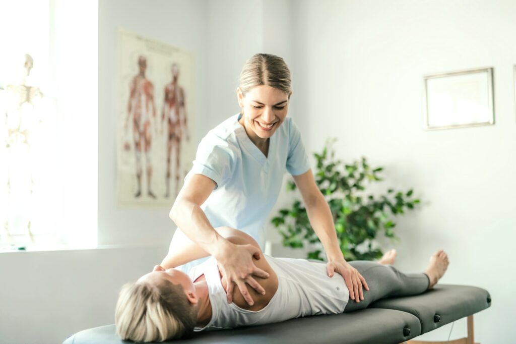 مزايا العلاج الطبيعي 